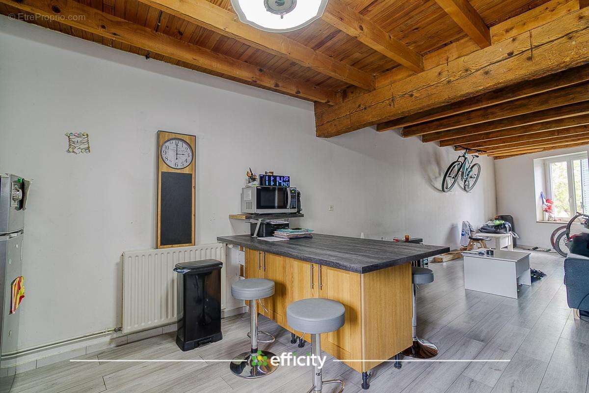 Appartement à VILLETTE-D'ANTHON