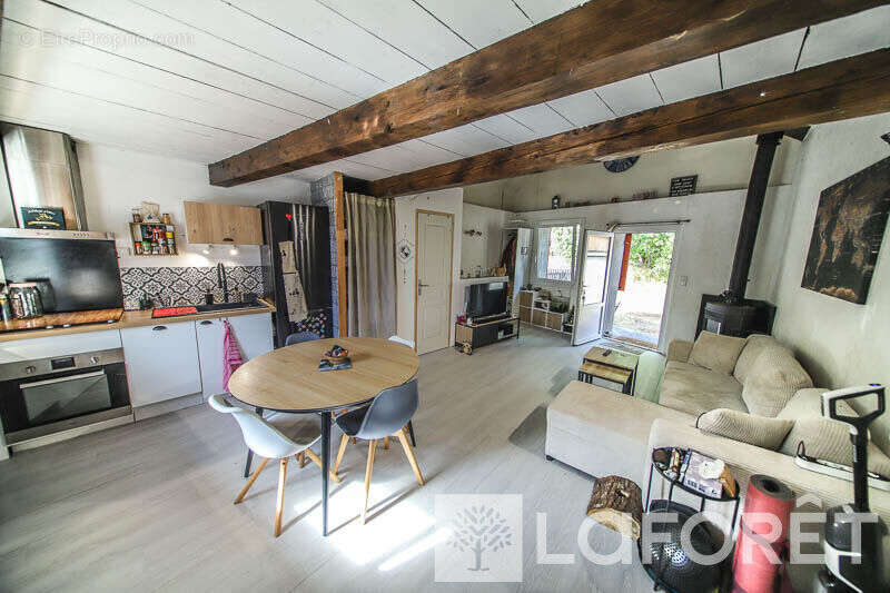 Maison à CHATEAUROUX-LES-ALPES