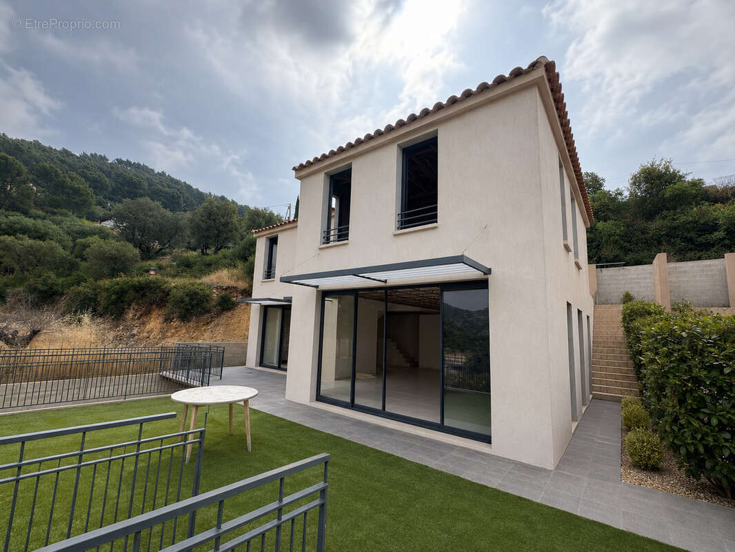MAISON 5 pièces - 134 m2 - photo 4