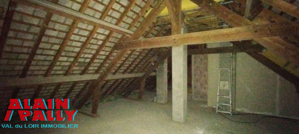 Maison à BROU