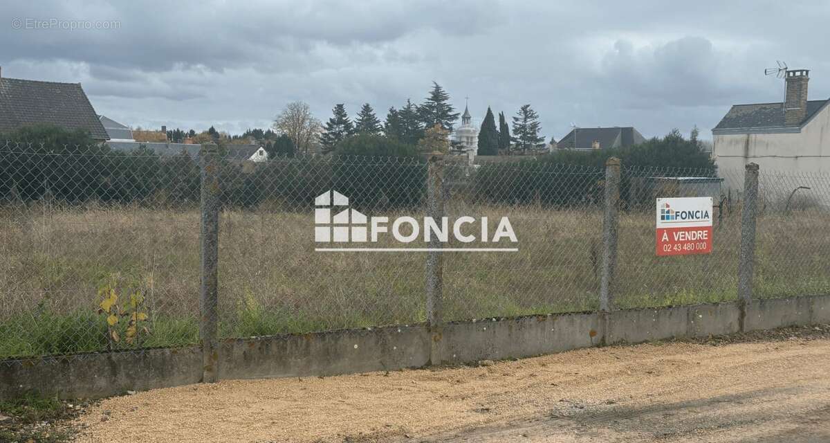 Terrain à PONTVALLAIN