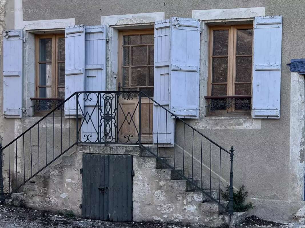 Maison à SAINT-CLAR