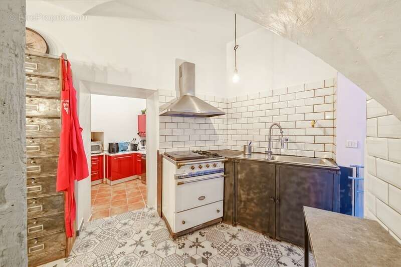 Appartement à MARSEILLE-2E