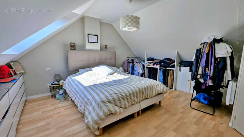 Maison à SAINT-GERMAIN-EN-COGLES