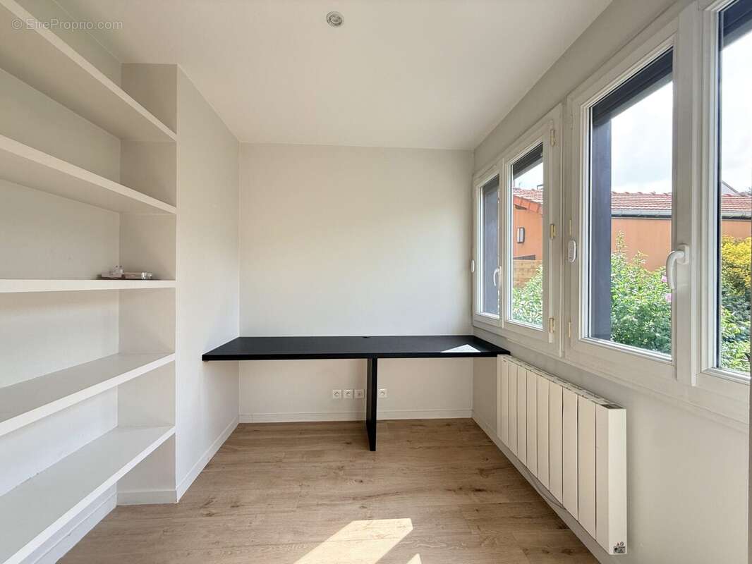 Maison 150 m² à Clamart  - photo 8