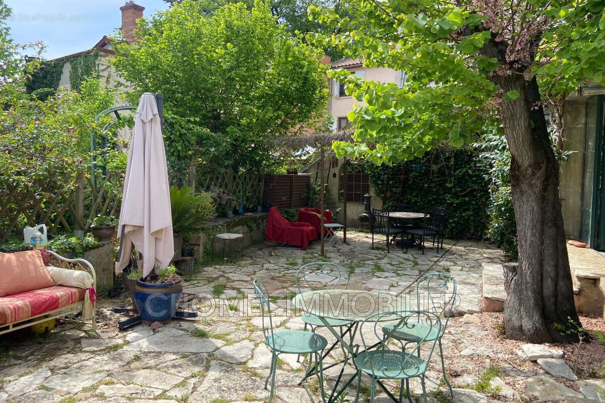 Maison à RILLIEUX-LA-PAPE