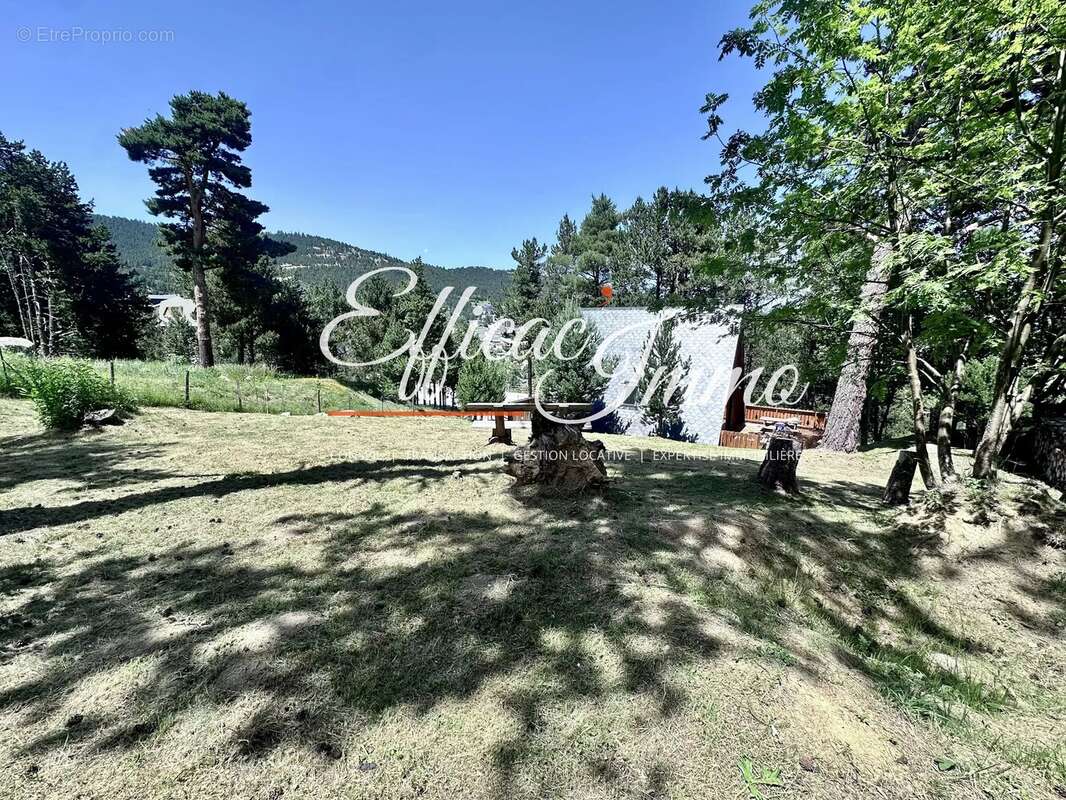 Les angles – chalet 4 faces – 90 m² – terrain de 1 185 m² – vue lac de matemale – vendu meublé - photo 24