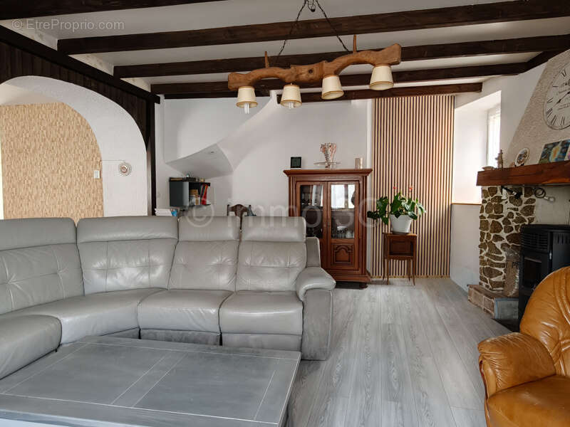 Maison à SAUZE-VAUSSAIS