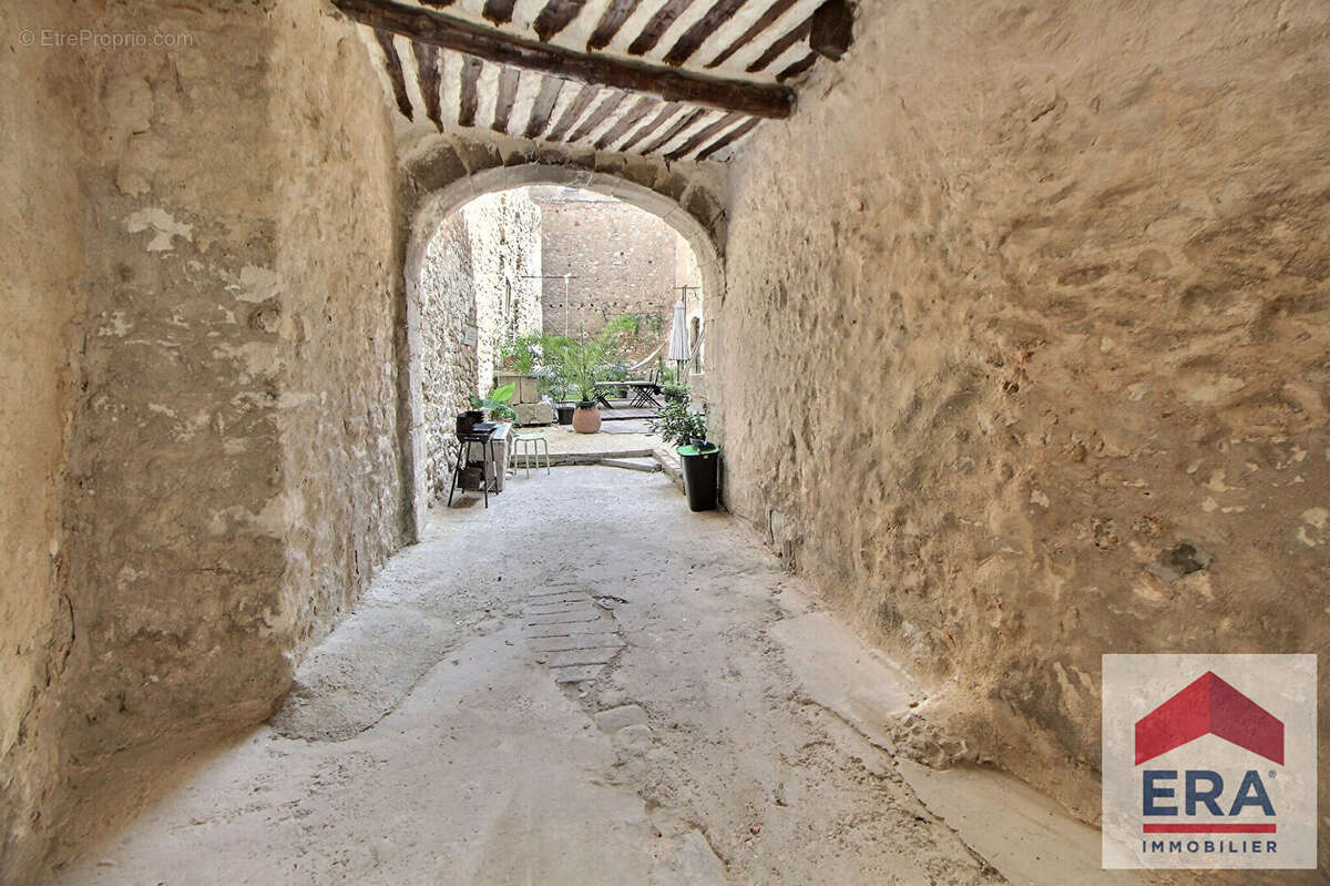 Maison à MONDRAGON