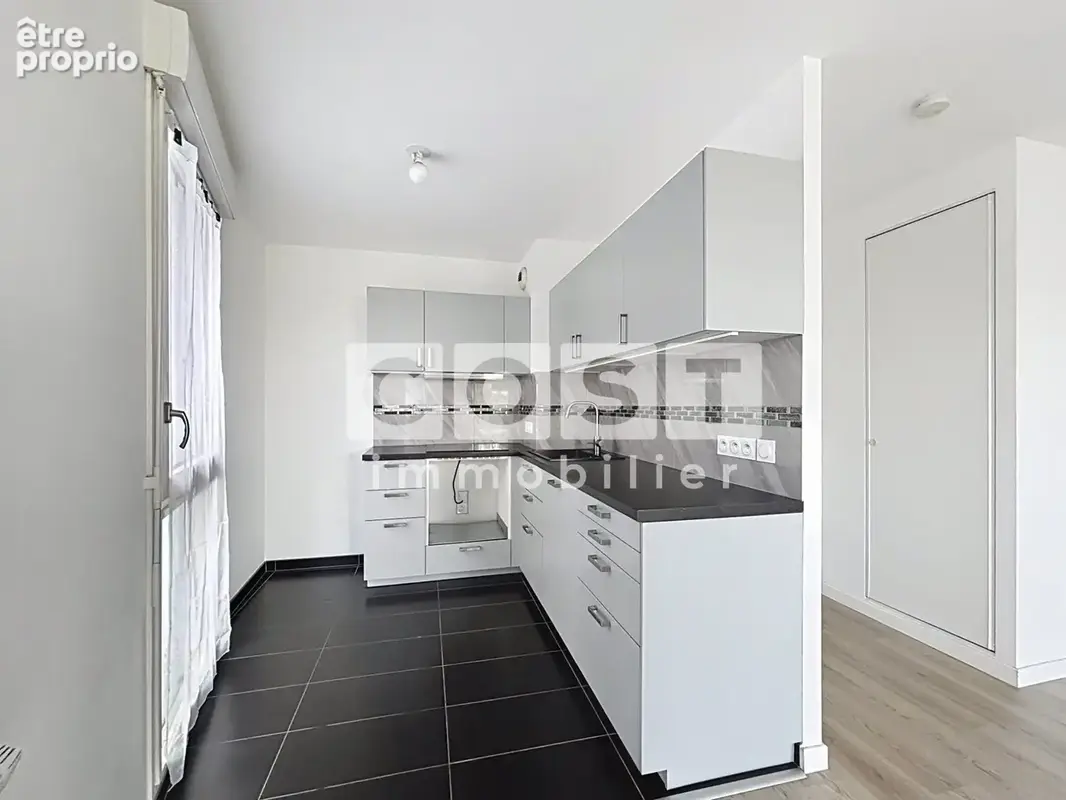 Appartement 2 pièces 42 m² à vendre à Asnieres-Sur-Seine (92600) - photo 3