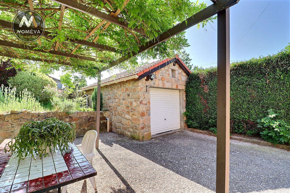 Maison à LAPTE
