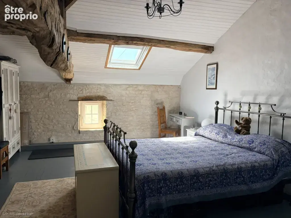 Maison de Village en Pierre Renovée avec 3 Chambres - photo 23