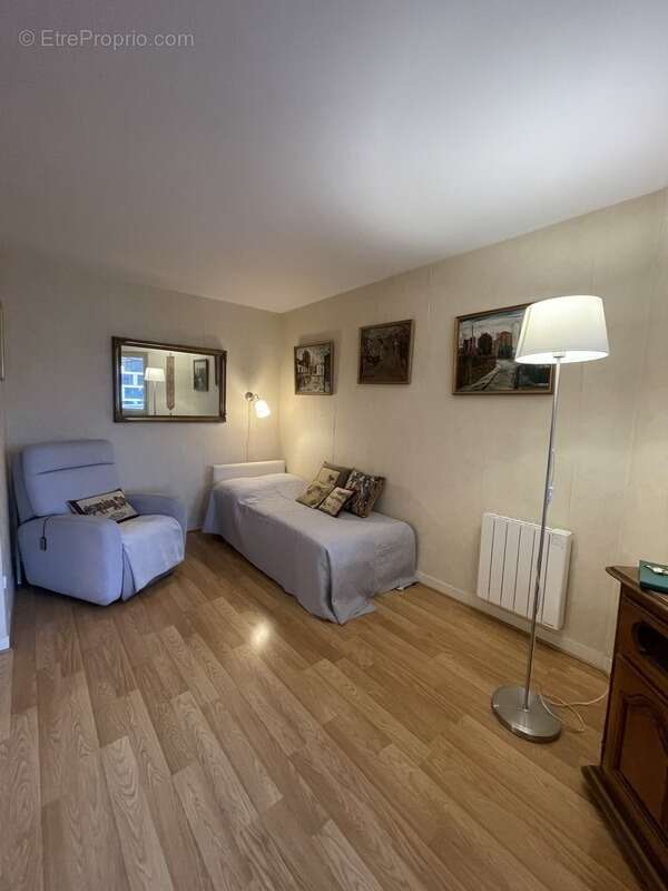 Appartement à LEVALLOIS-PERRET
