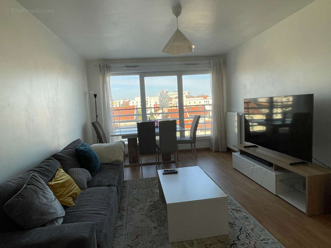 Appartement à COLOMBES