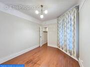 Appartement à LEVALLOIS-PERRET