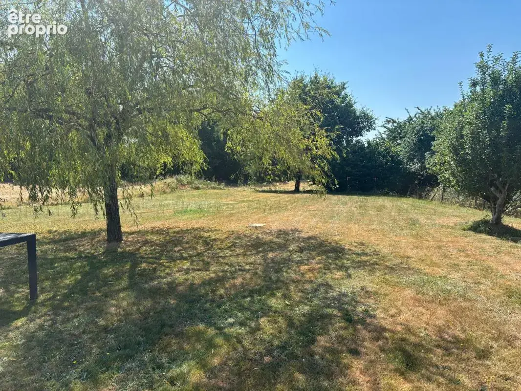 Exclusivité – Maison familiale 4 chambres au calme avec beau terrain et potentiel d’évolution - Bains sur Oust - photo 13