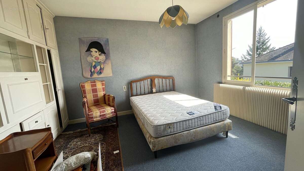 Maison  4  pièces avec terrain  CHAMALIERES - photo 7