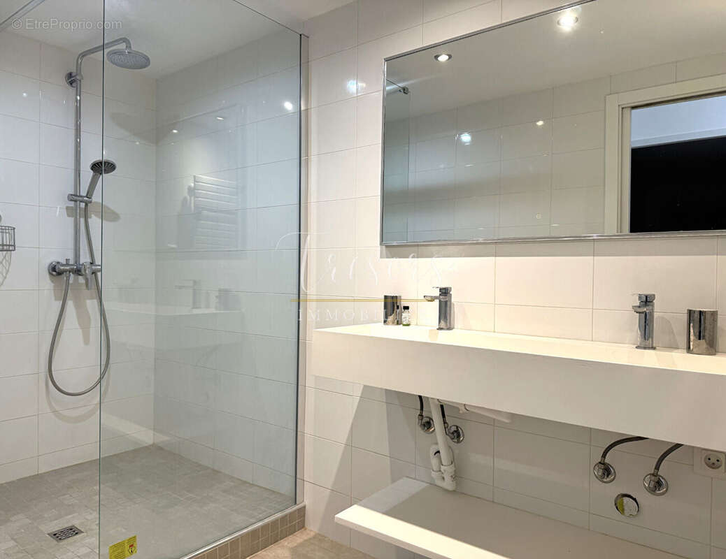 Appartement à SEVRIER