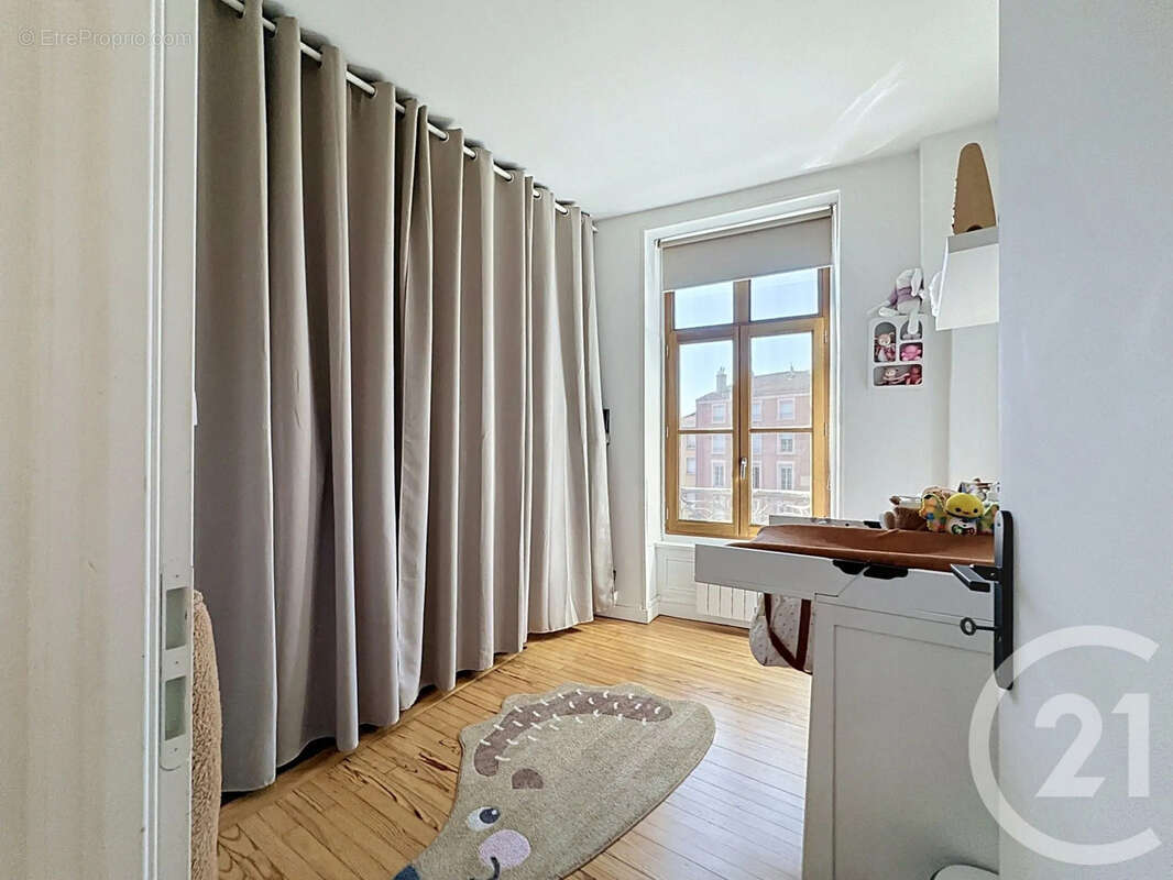 Appartement 70 m² à Vienne  - photo 7