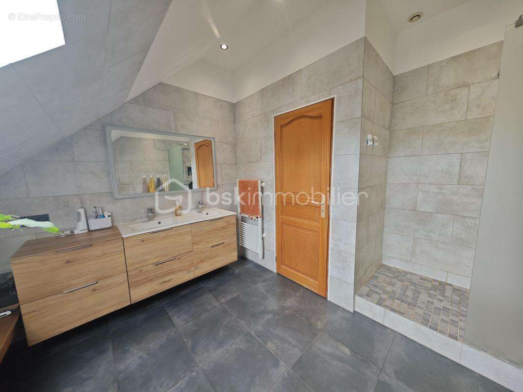 Maison à L&#039;AIGLE