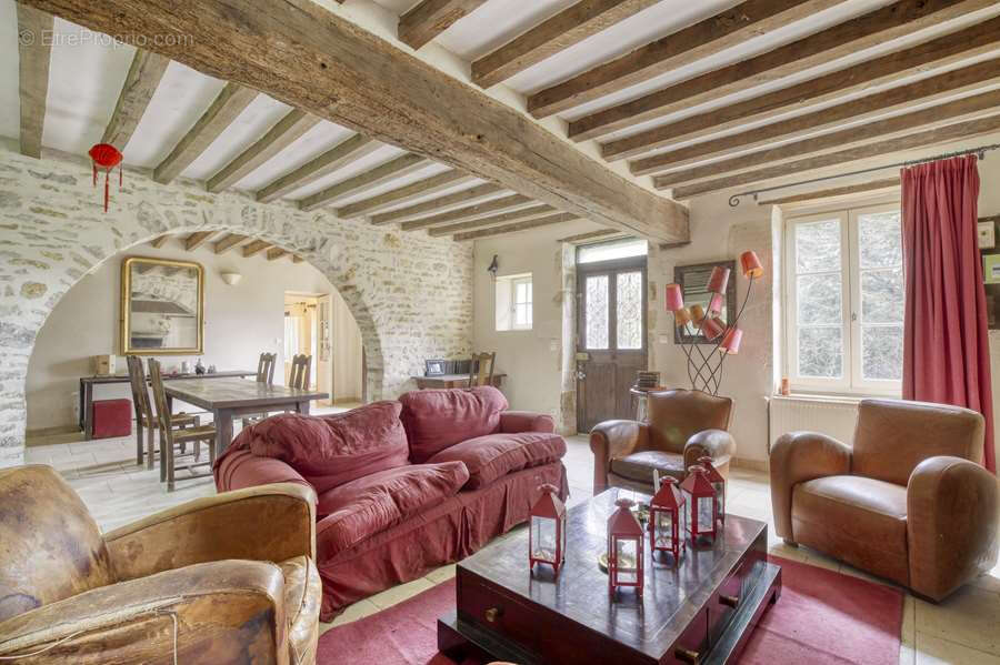 Maison à ENTRAINS-SUR-NOHAIN