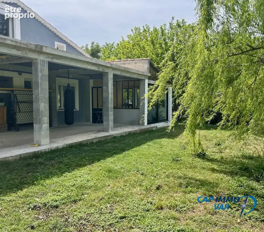 Maison 6 pièces 106 m² à vendre à Signes (83870) - photo 6