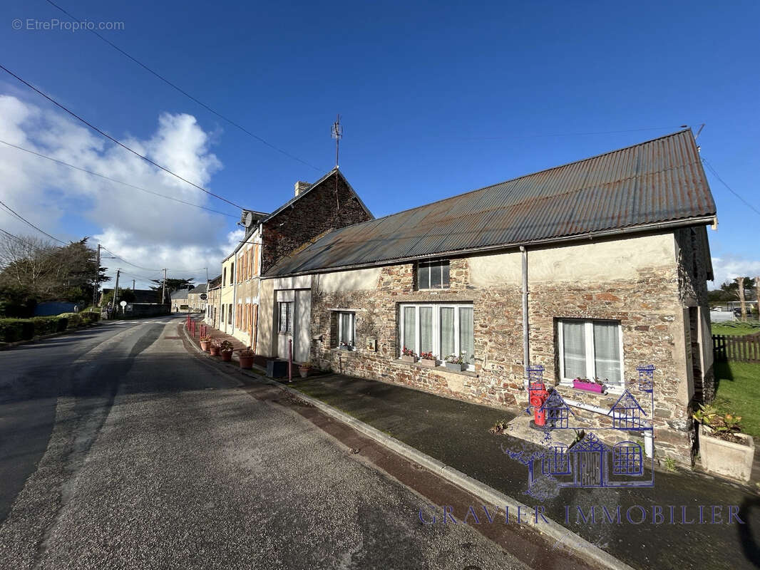 Maison à SAINT-GERMAIN-SUR-AY