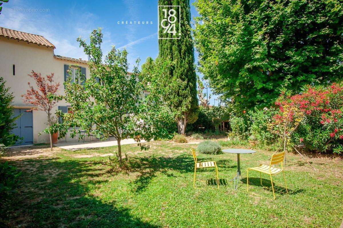 Maison T4 à vendre Saint-Victoret Pas des Lanciers (13730)  130 m²  Dépendance I Piscine I Jardin - photo 21