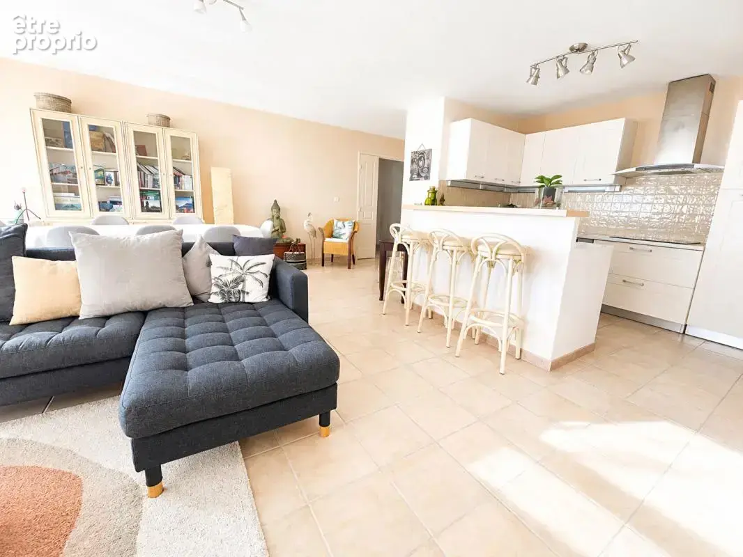 Appartement Hyères 4 pièce(s) 95 m2 - photo 2