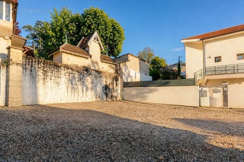 Maison à BOURGOIN-JALLIEU