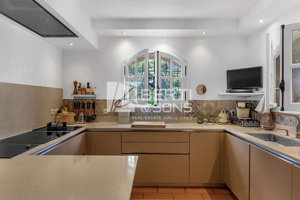 Maison à PEYMEINADE