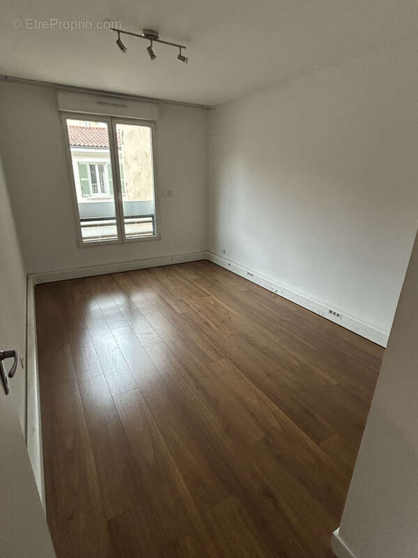 Appartement à MARSEILLE-6E