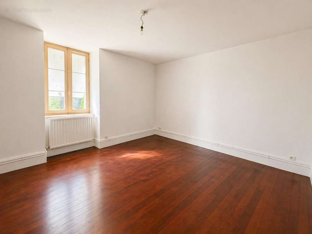 Séjour appartement n°2 - Appartement à EYMOUTIERS