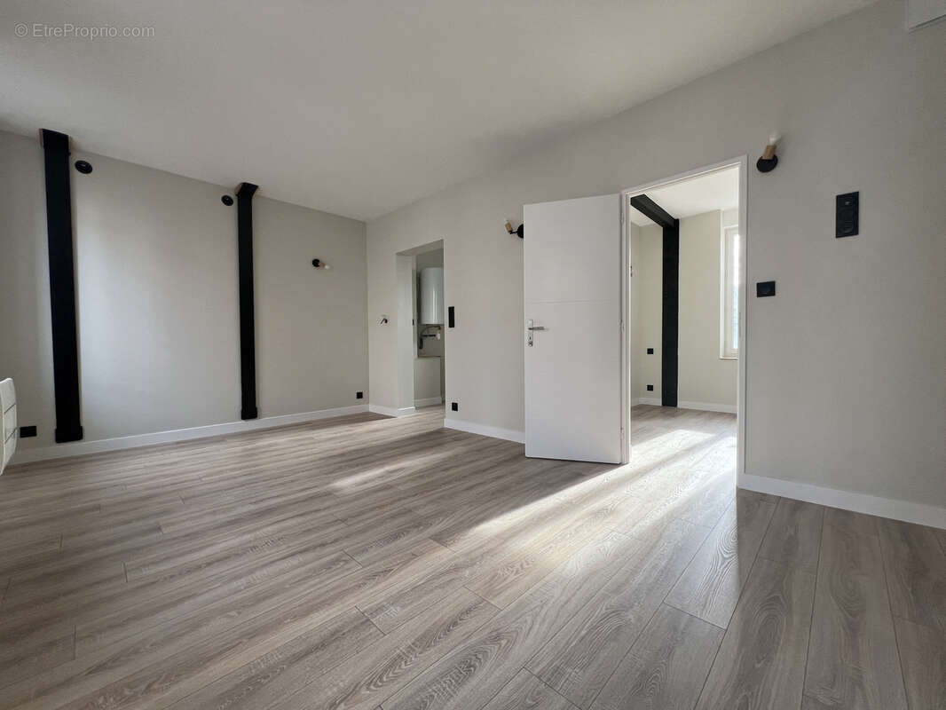 T2 Metro Bonnefoy - photo 3