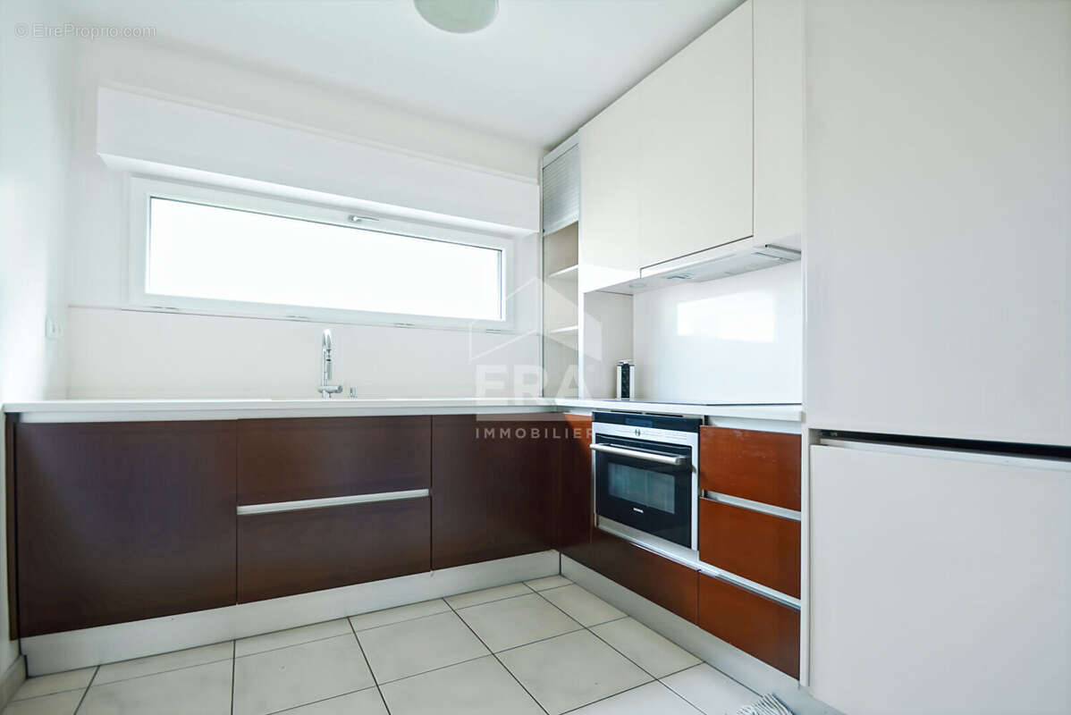 Appartement à ISSY-LES-MOULINEAUX