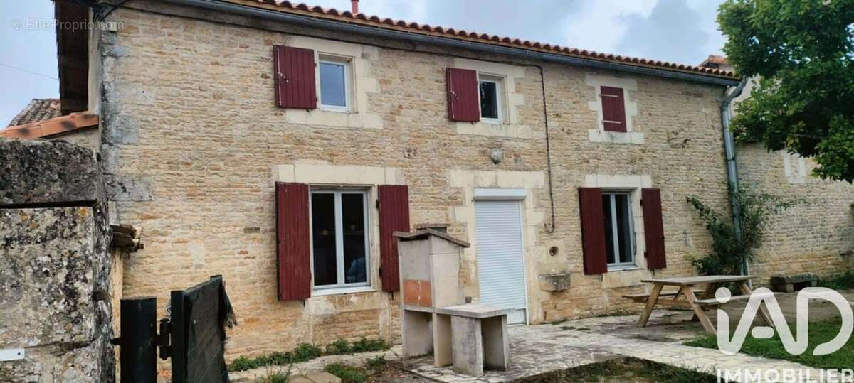 Photo 3 - Maison à MAIRE-LEVESCAULT