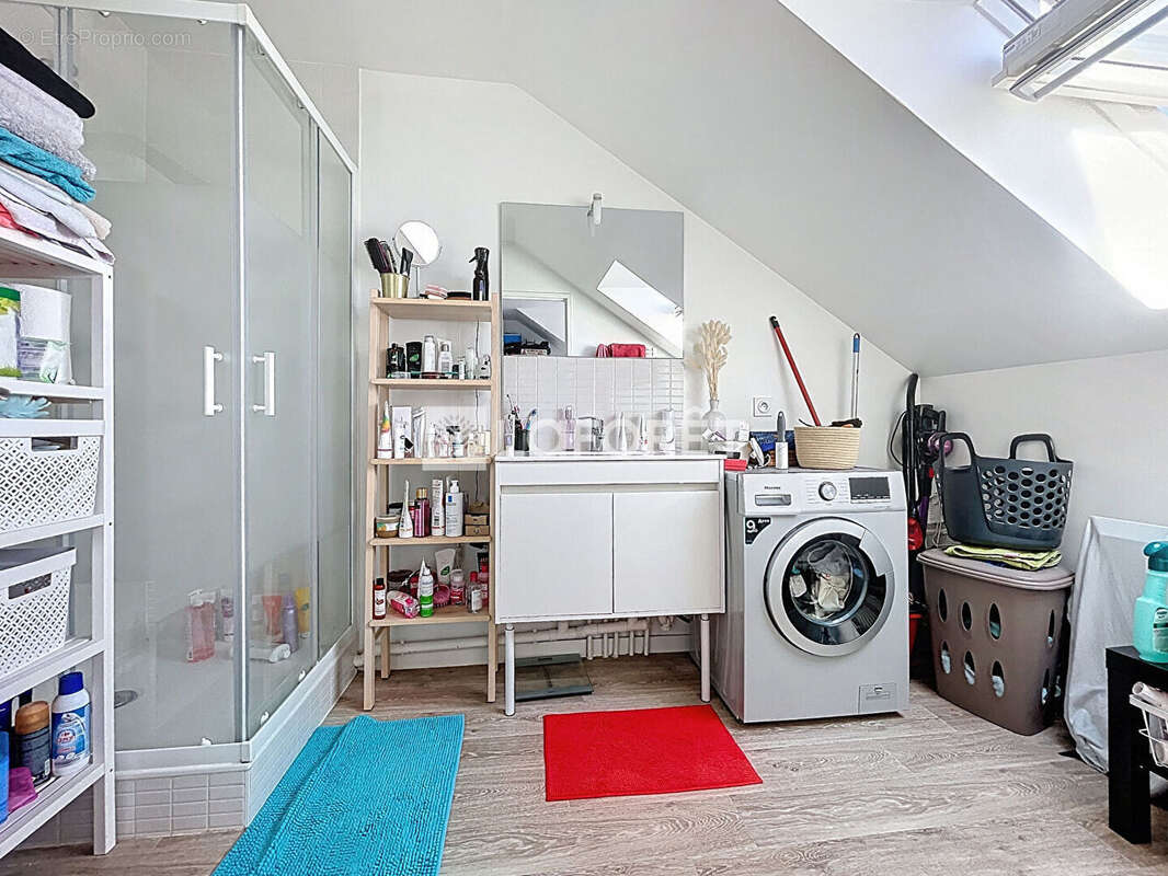 Appartement à CHILLY-MAZARIN