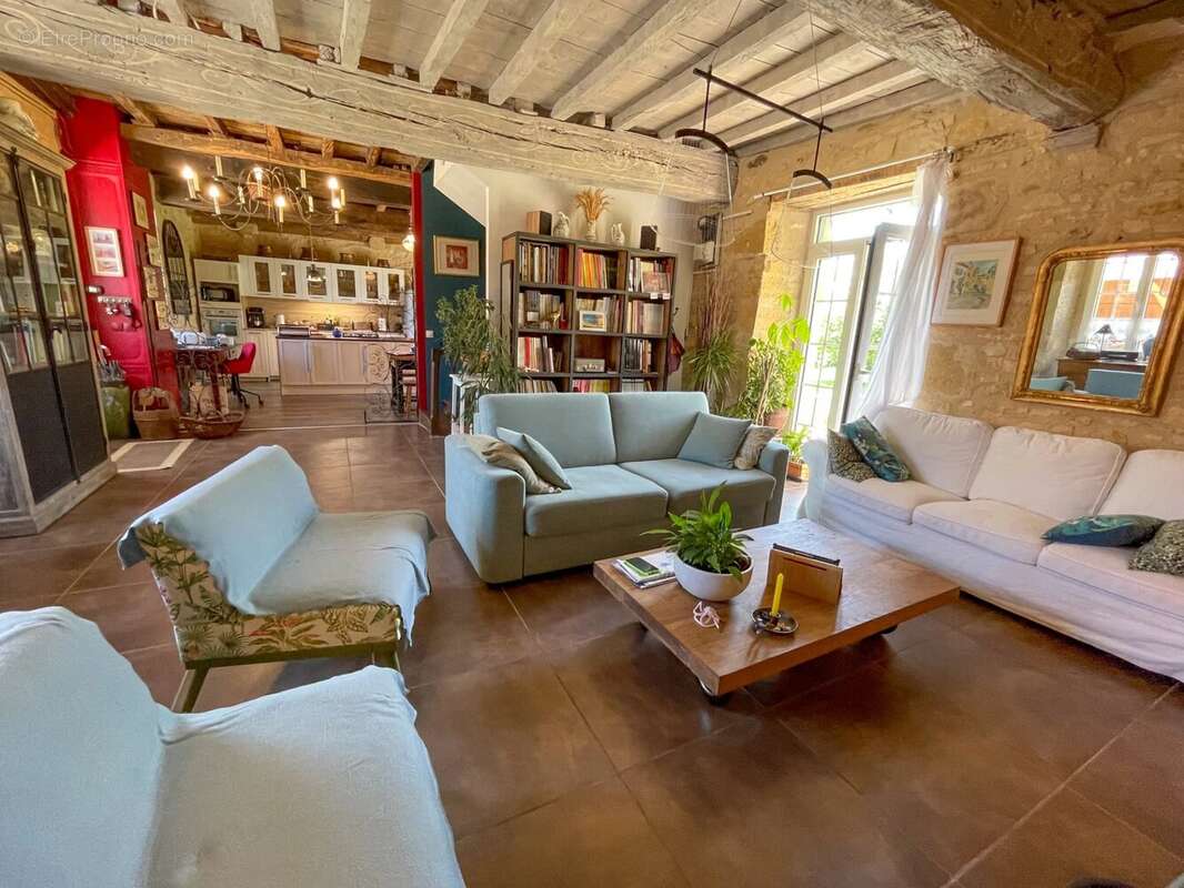 Maison à EXCIDEUIL