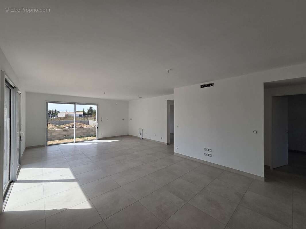 Commerce à LIBOURNE