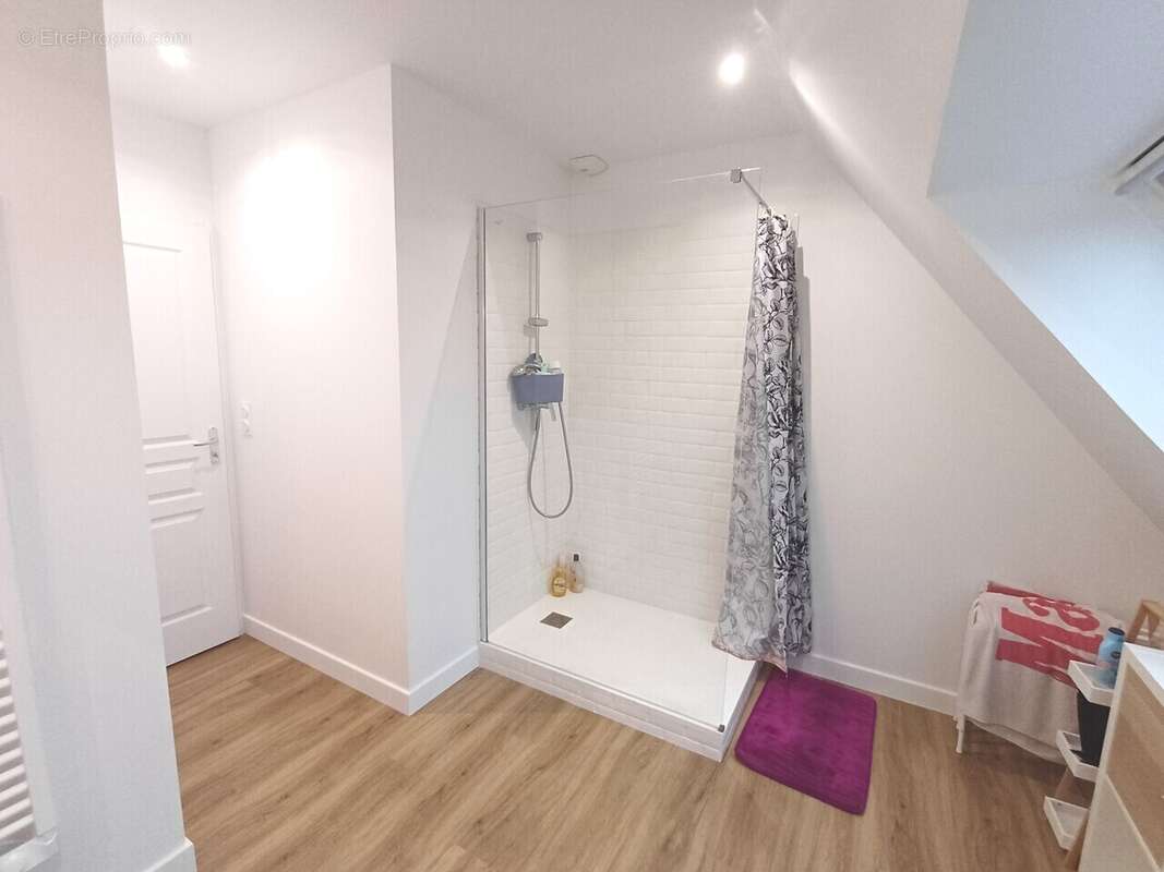 Appartement à BUCHY