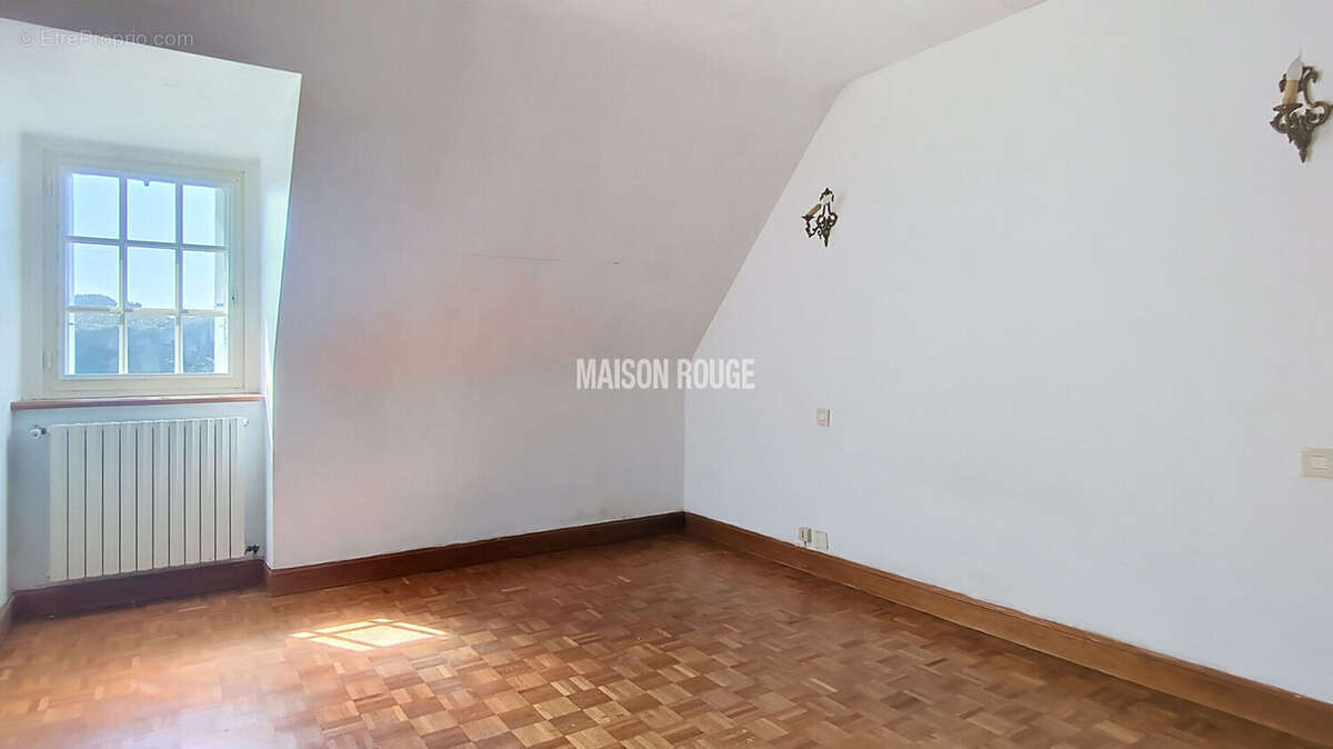 Maison à PLOUGRESCANT