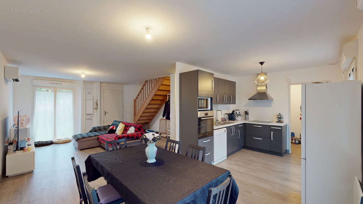 Maison à VAUGRIGNEUSE