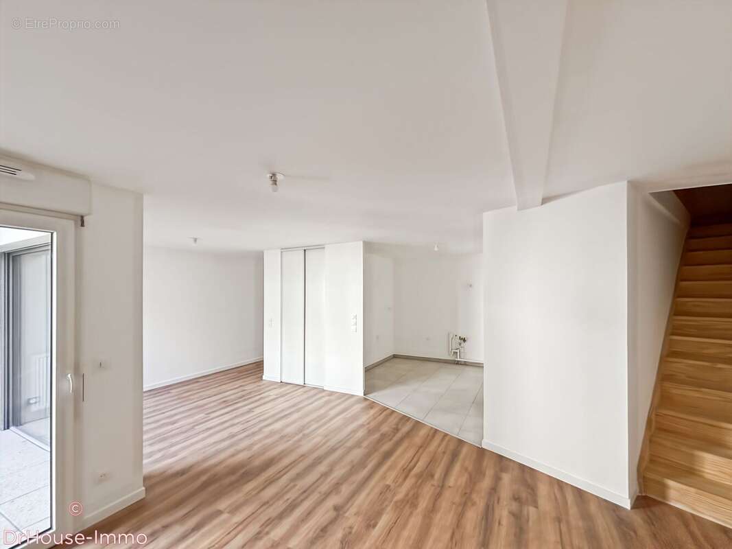 Appartement 84 m² à Merignac  - photo 37