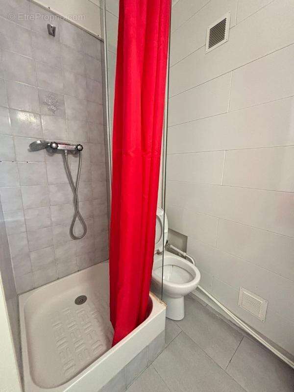 Appartement à GREOUX-LES-BAINS