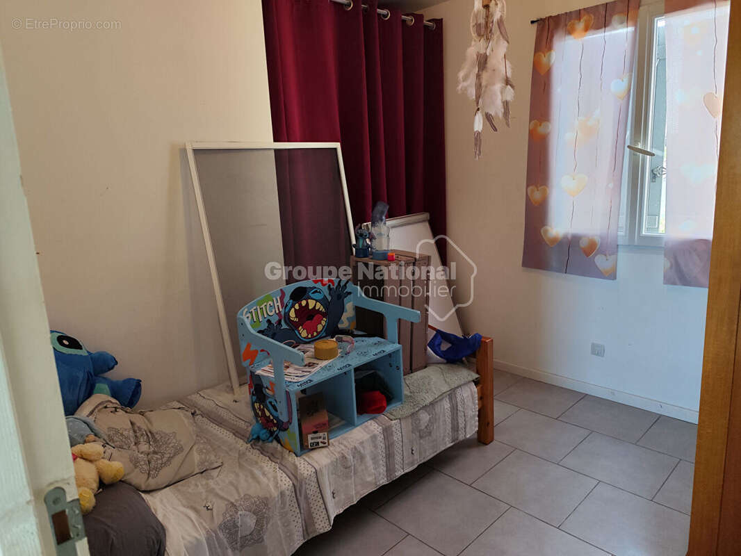 JONQUIERES Villa avec jardin - photo 10