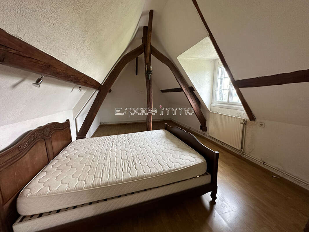 Maison à MAUQUENCHY