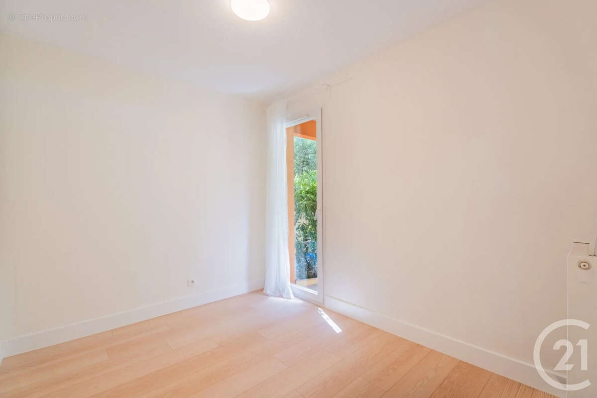 Maison 114 m² à Eze  - photo 15