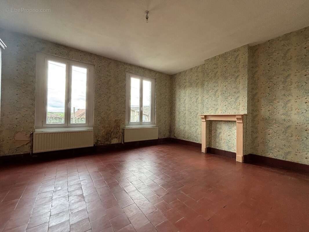 Maison à METZ-EN-COUTURE