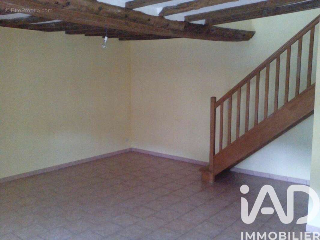 Appartement 262 m² à Douillet  - photo 5