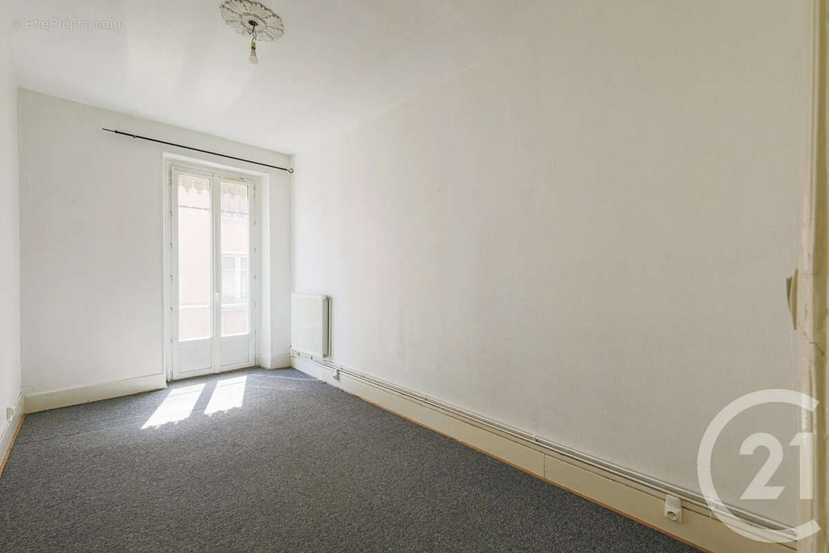 Appartement 57 m² à Grenoble  - photo 8